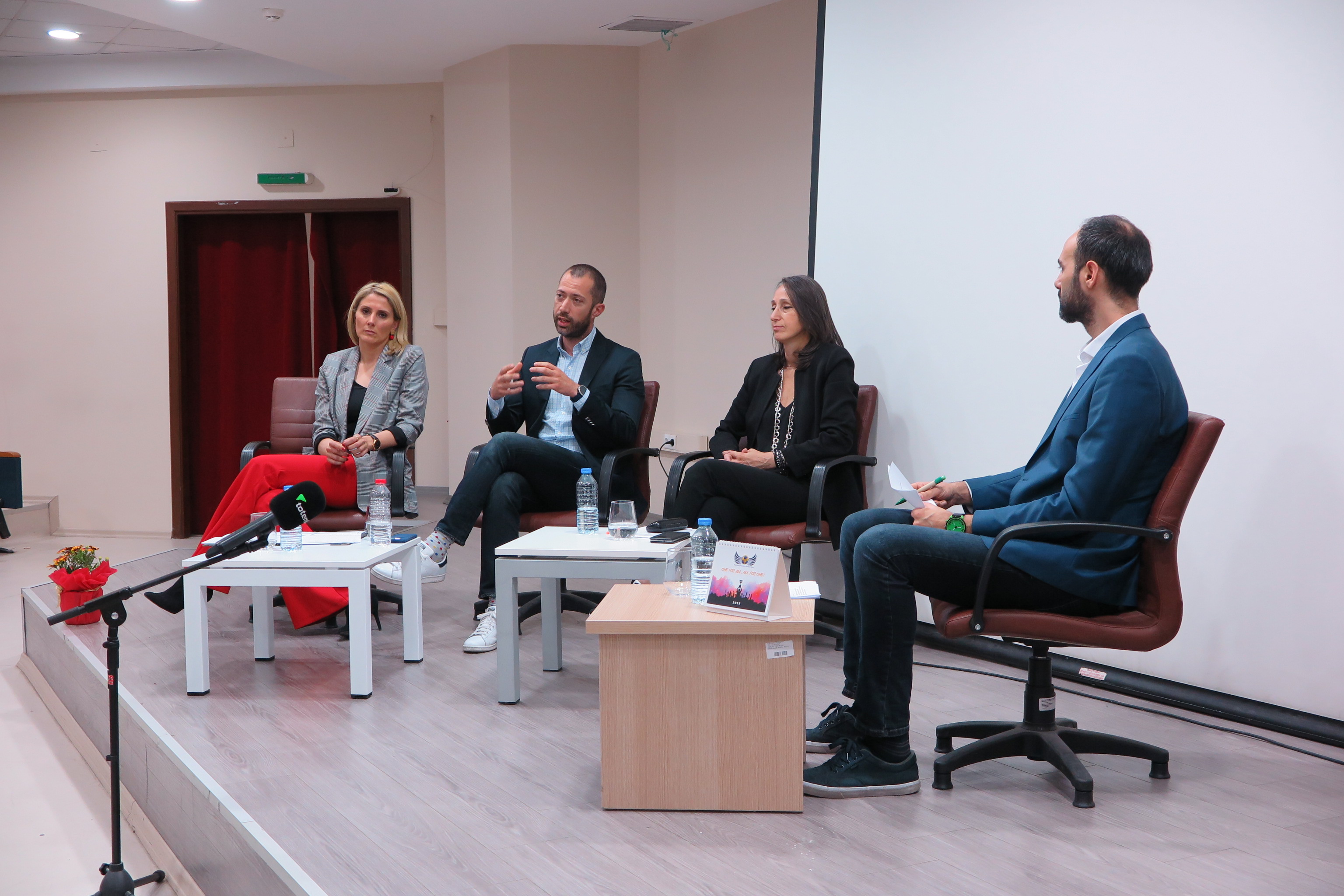 Sporda Markalaşma Paneli Düzenlendi 
